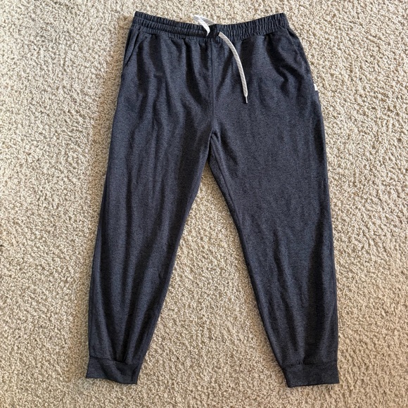 Vuori Performance Jogger - Picture 3 of 5